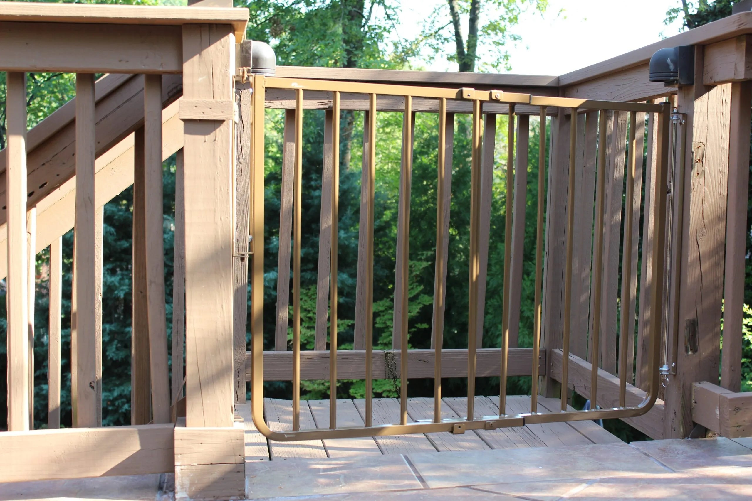 Outdoor Dog Safety Gate (Aluminum) - Black